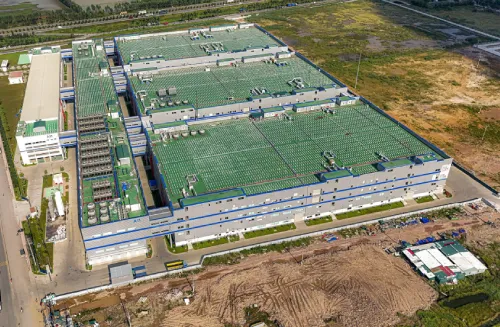 APPLE CLEAN STORAGE ROOM